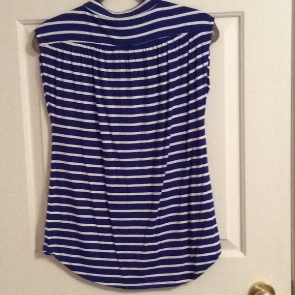 3/$30 Striped t-shirt - Picture 2 of 2